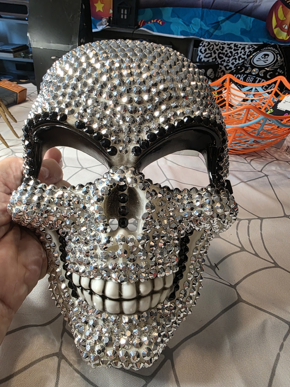 Crystal-Embellished Silver Skull Mask And 4 TreatBaskets